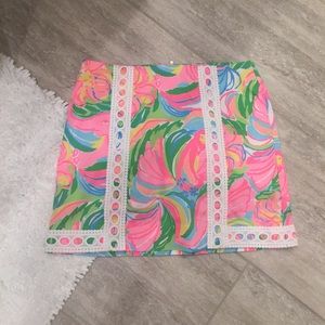 Lilly Pulitzer Colorful Patterned Skirt Size 6!